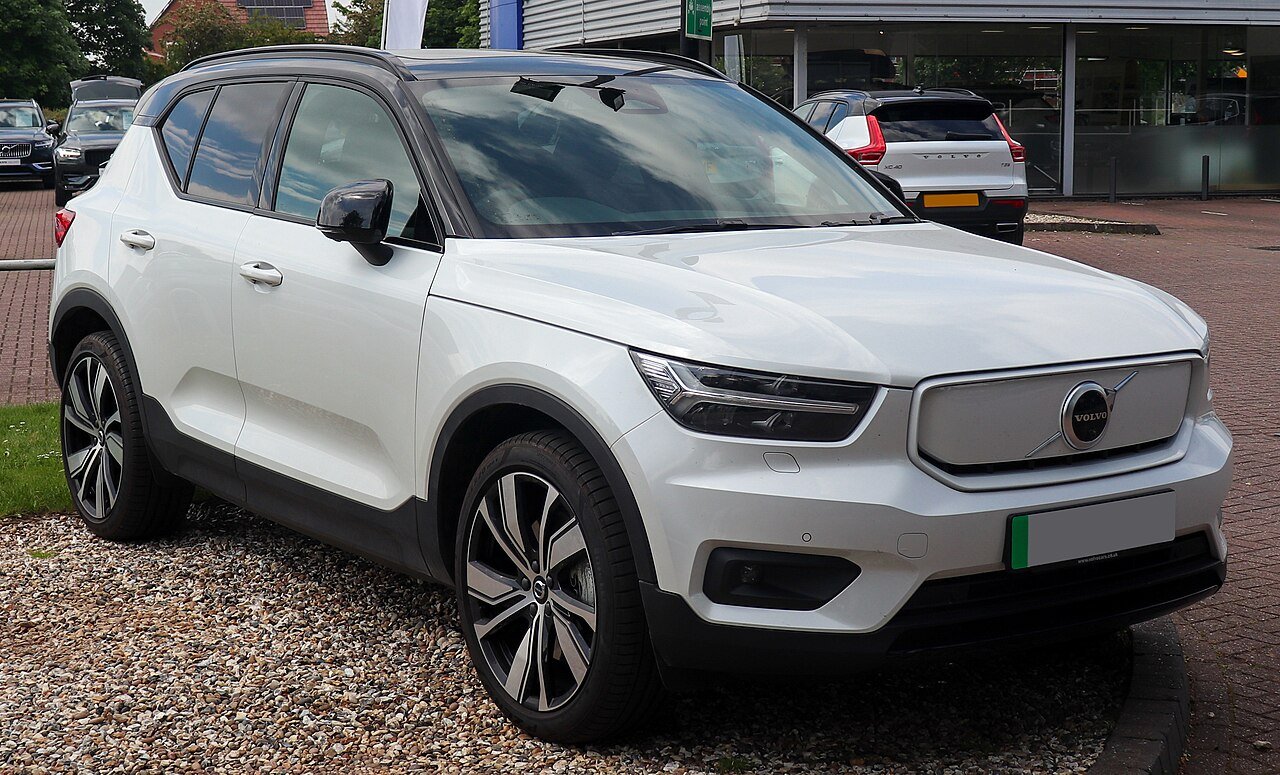 Volvo XC40 P8 AWD Recharge (MY21) — foto