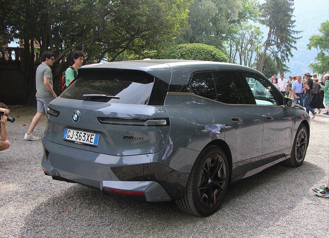 BMW iX M60 — foto