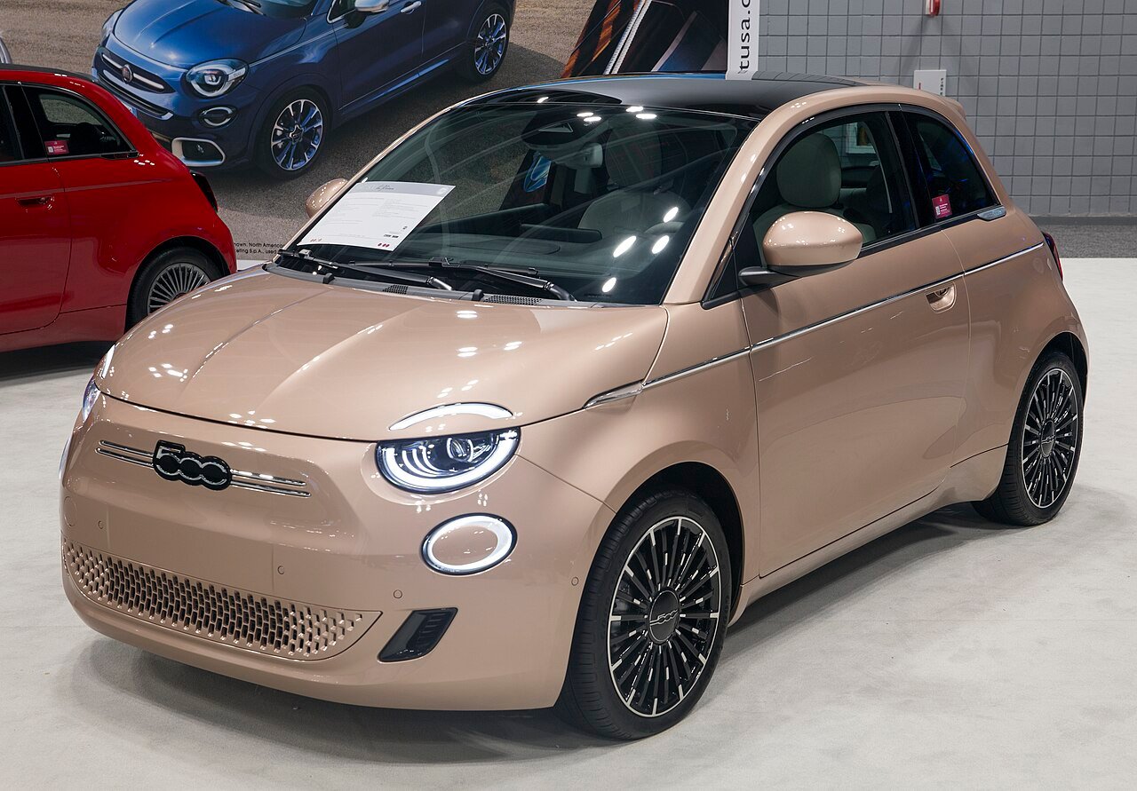Fiat 500e 3+1 24 kWh — foto