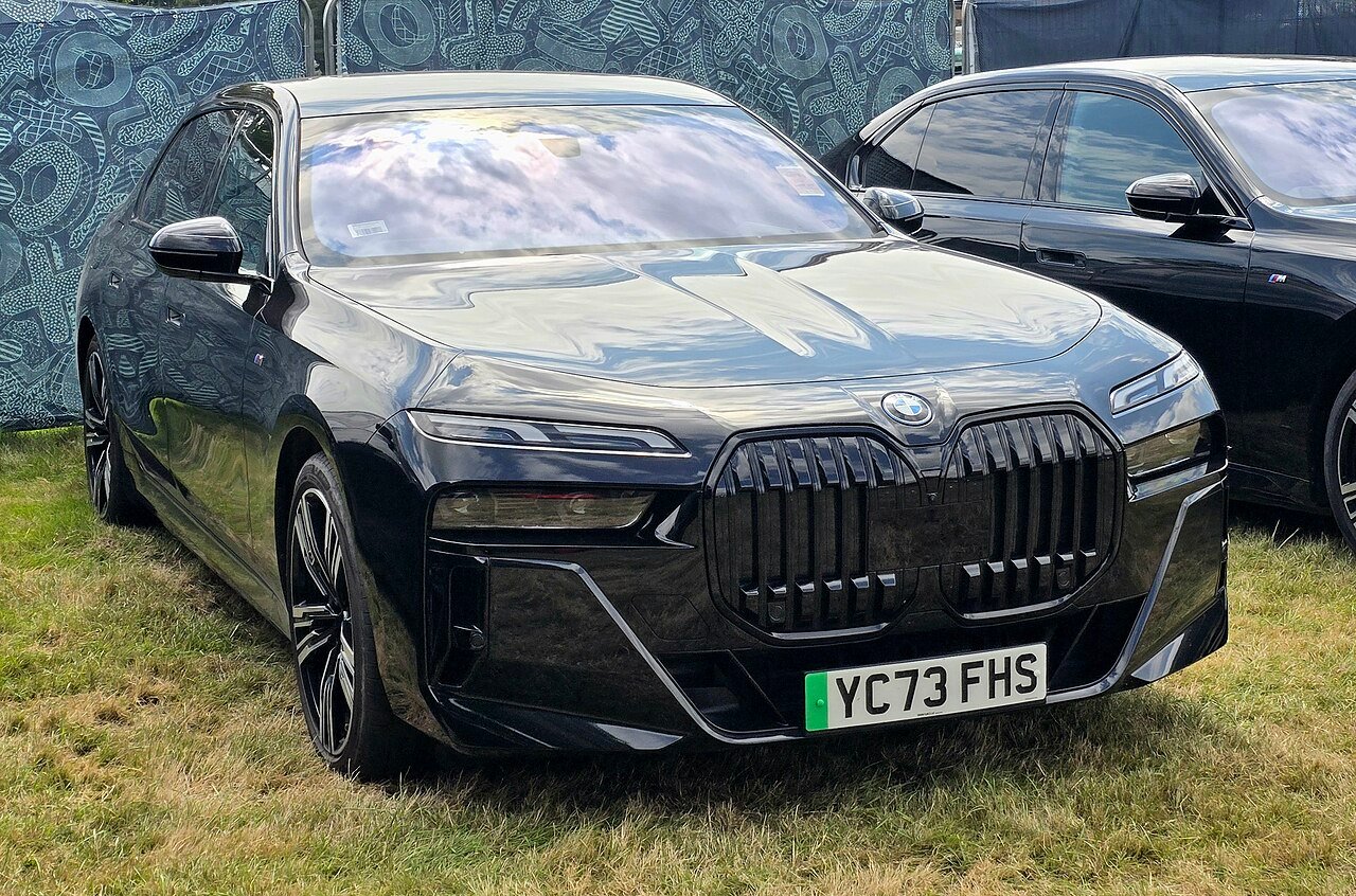 BMW i7 eDrive50 (MY23-26) — foto