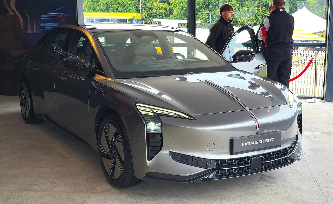 Hongqi EH7 111 kWh Long Range — foto