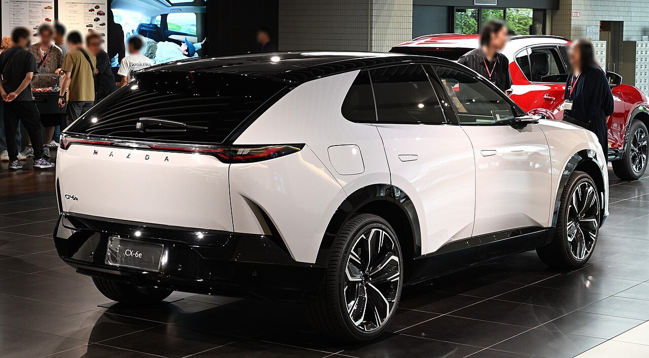 Mazda CX-6e 78 kWh (MY26) — foto