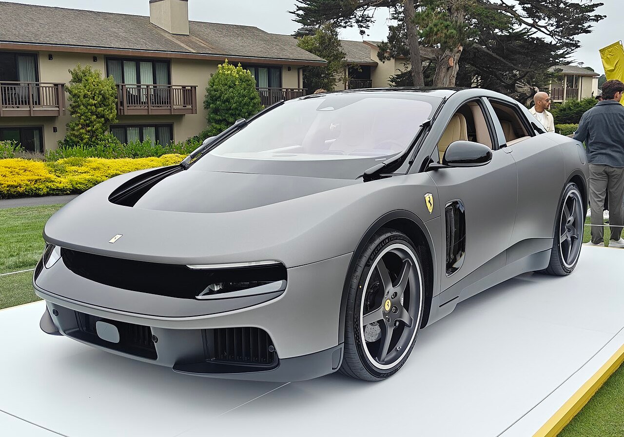 Ferrari Luce — foto