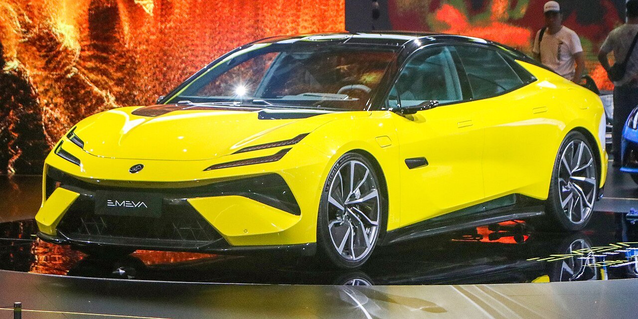 Lotus Emeya 600 — foto