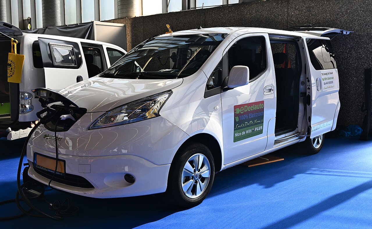 Nissan e-NV200 Evalia — foto