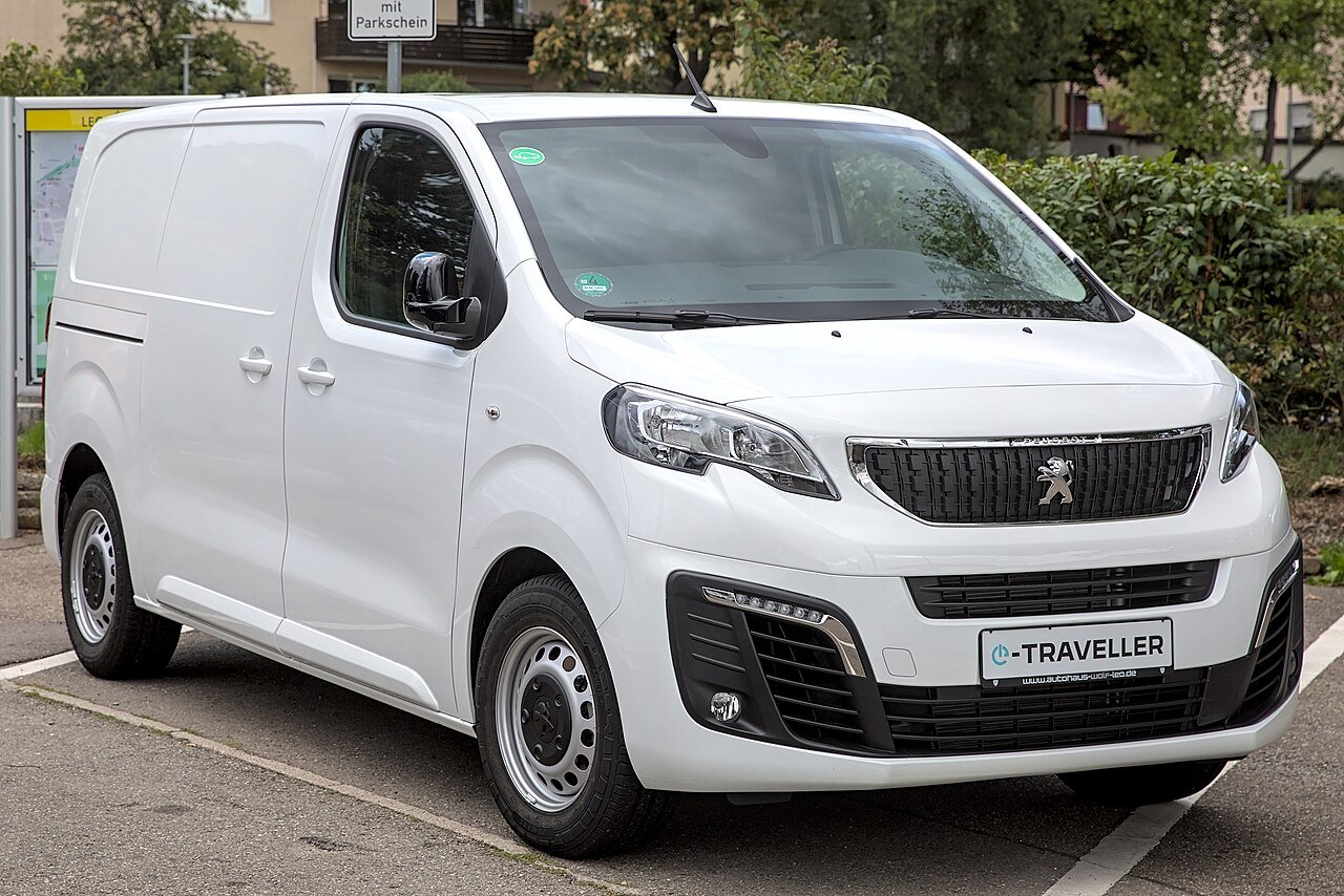 Peugeot e-Expert Combi Long 50 kWh — foto