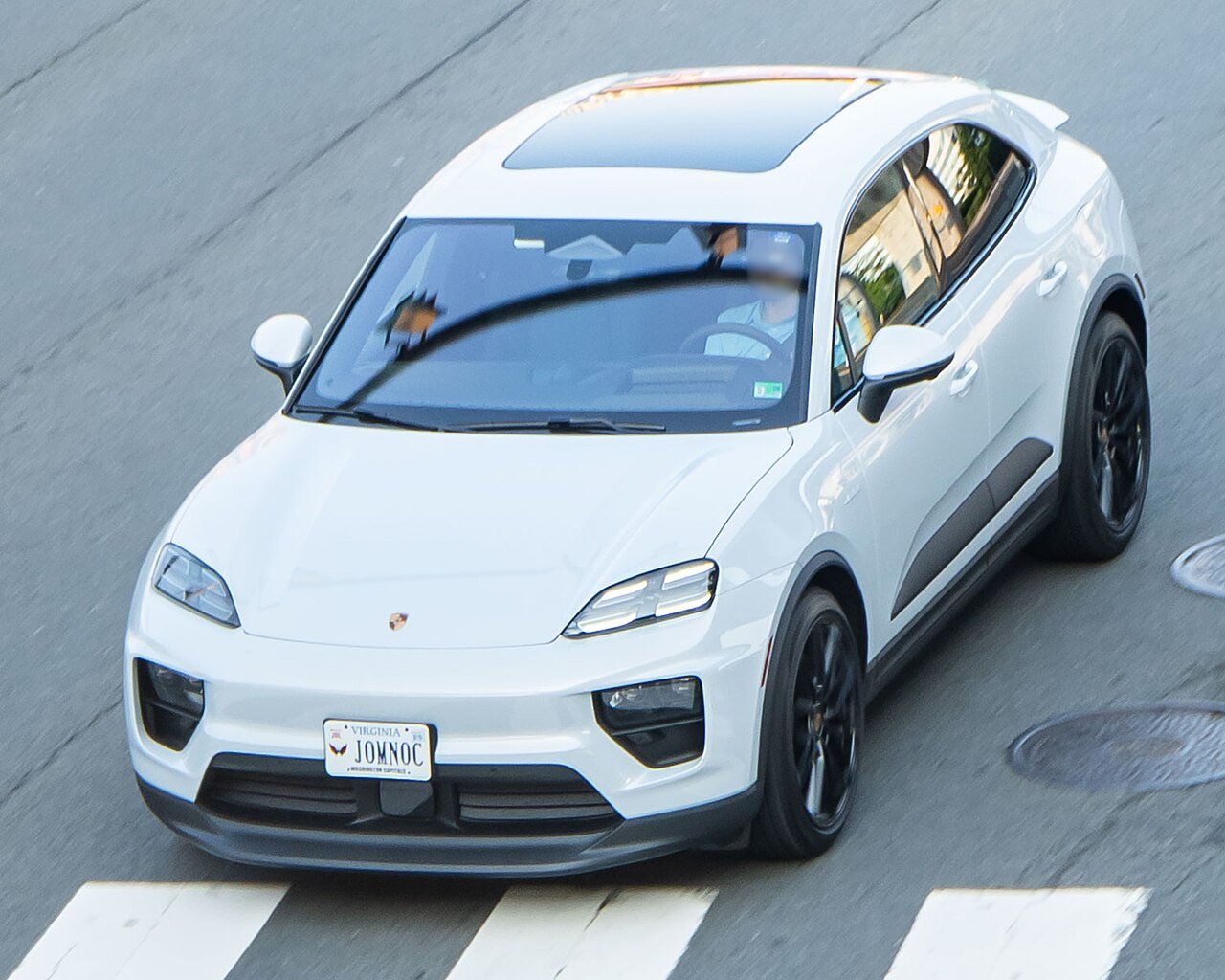 Porsche Macan 4S Electric (MY25) — foto