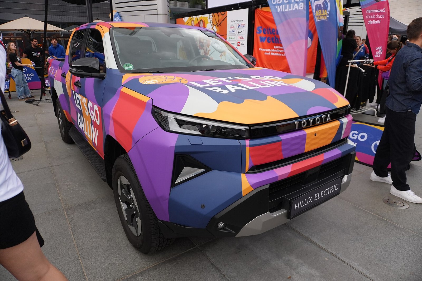 Toyota Hilux Electric 59.2 kWh — foto