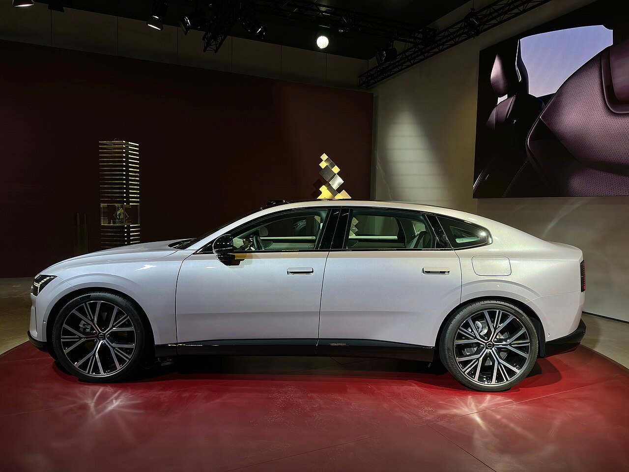 Volvo ES90 Single Motor (MY26-27) — foto