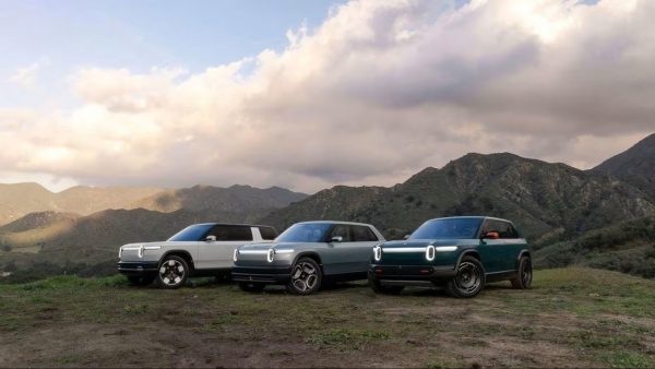 O CEO da Rivian promete que o R3 vai ser bem mais barato que o R2, e o R4 ainda mais