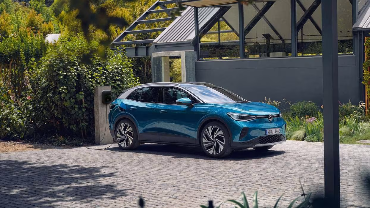 A autoridade alemã confirma a recolha de 72.668 elétricos da Volkswagen e da Cupra por risco de incêndio nas baterias