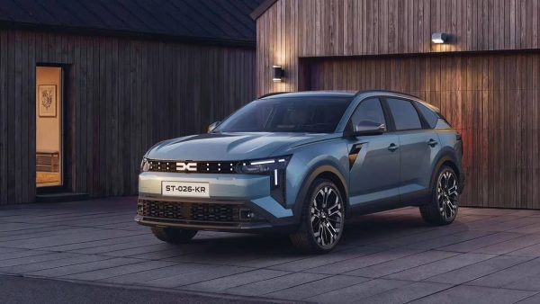 O Dacia Striker já tem preços em Portugal, a partir de 23.850 euros, e as primeiras entregas são em janeiro