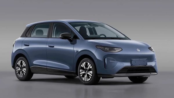 Leapmotor torna-se a primeira marca emergente chinesa a entregar mais de 100 mil carros num só mês